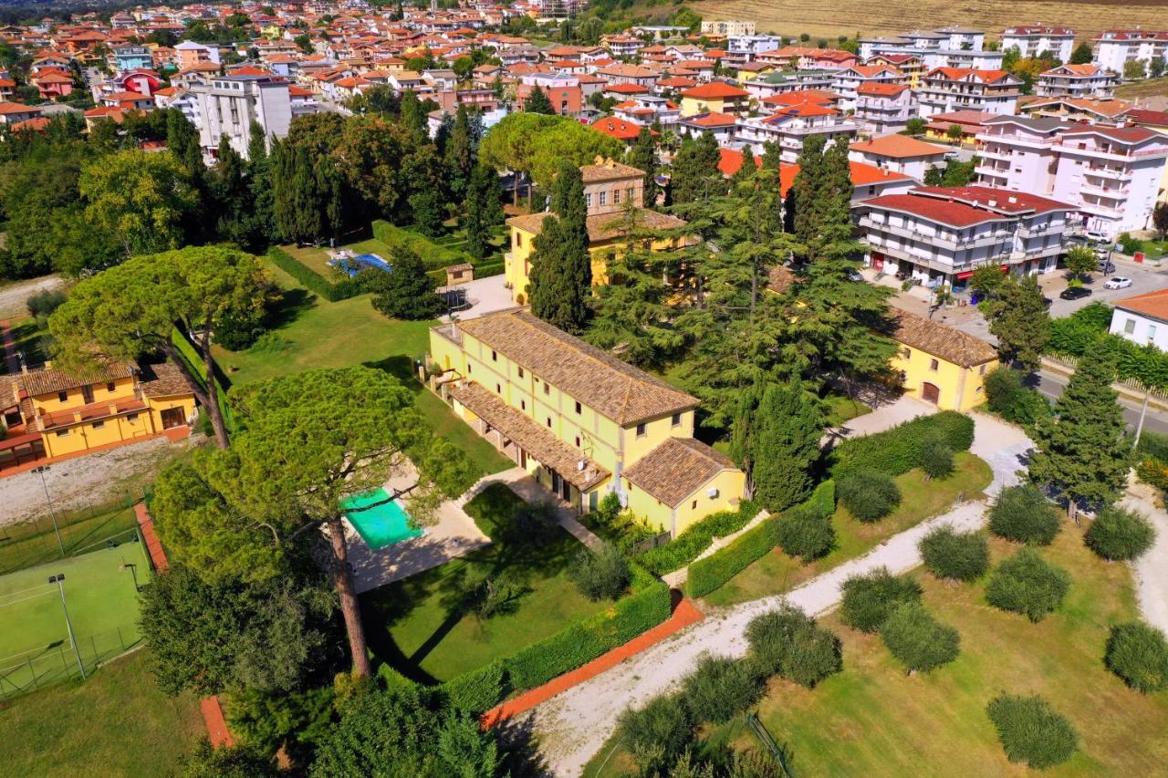 Agriturismo Villa Irelli Castellalto エクステリア 写真